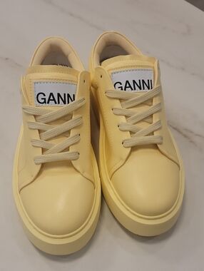 Ganni  Butter Yellow Vegea Platform sneakers sz 38 EU / 8 US